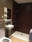 Bathroom for 2
